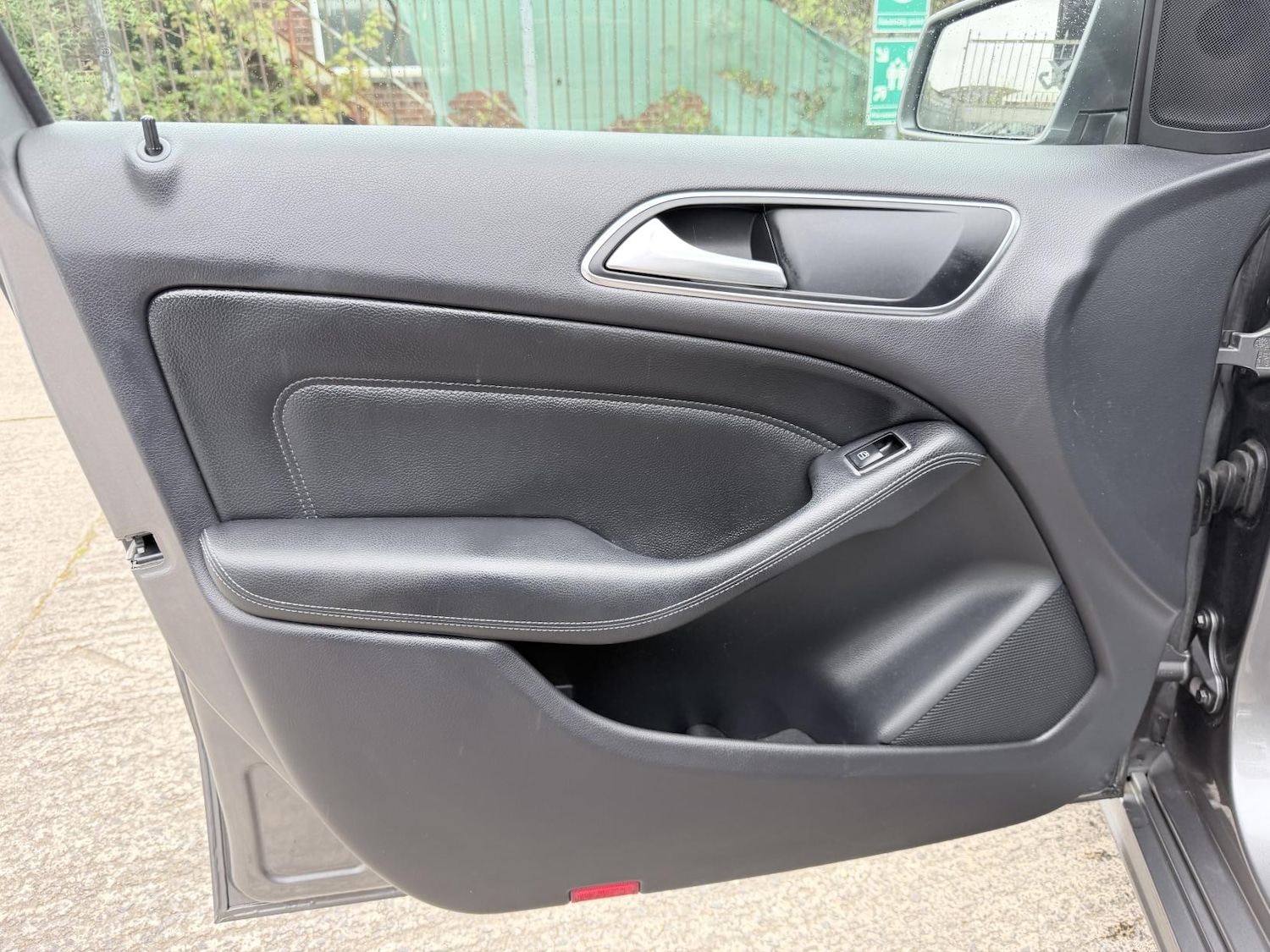 Used Mercedes-Benz B Class 2015 for sale - 78133885: Photo 25