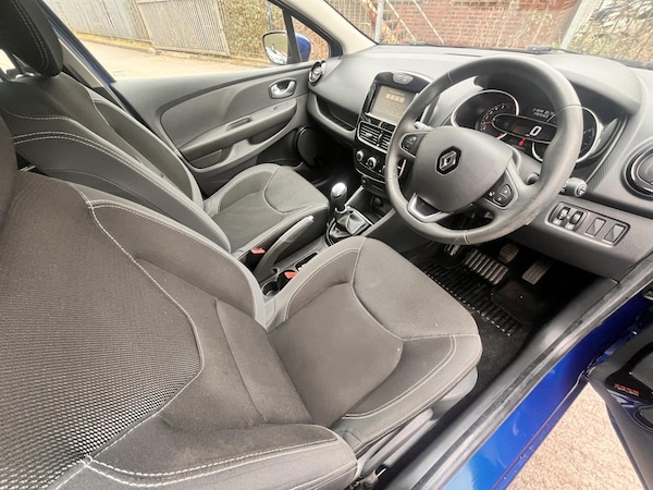 Used Renault Clio 2018 for sale - 74366793: Photo 11