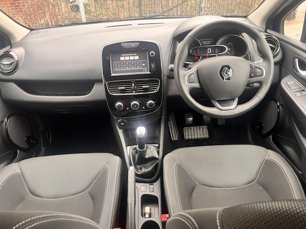 Used Renault Clio 2018 for sale - 74366793: Photo 12