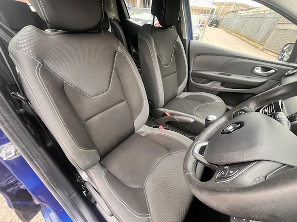 Used Renault Clio 2018 for sale - 74366793: Photo 17