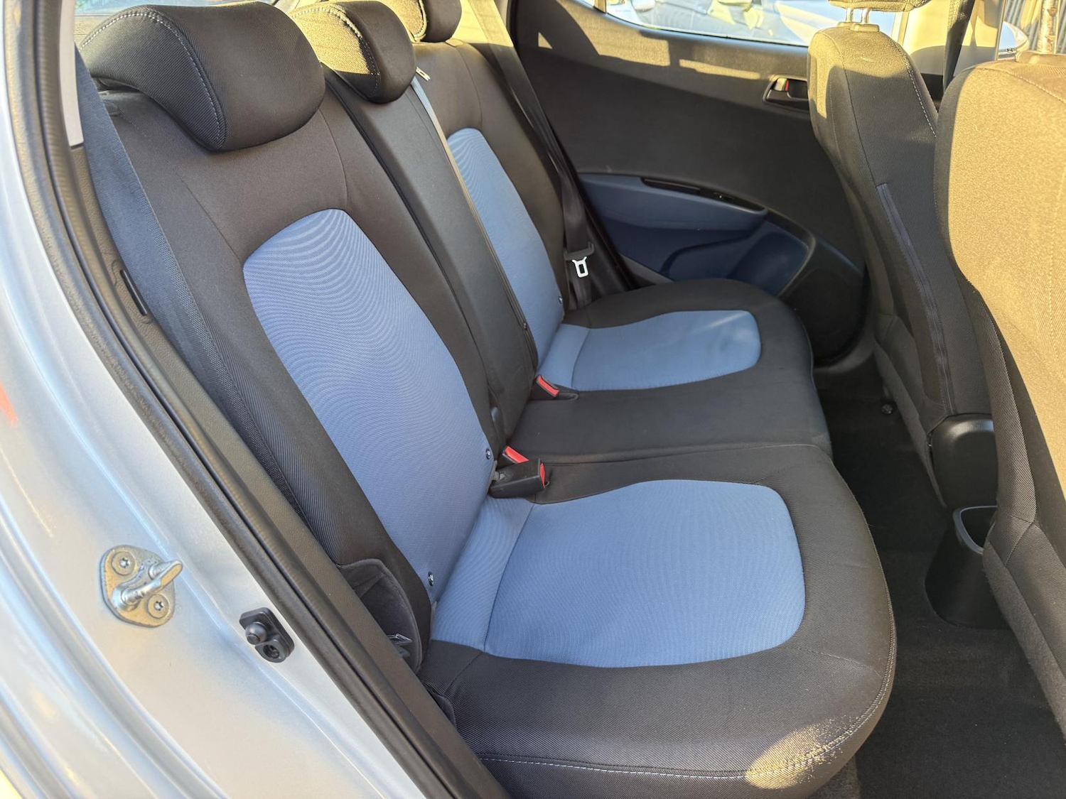 Used Hyundai i10 2014 for sale - 76637626: Photo 15