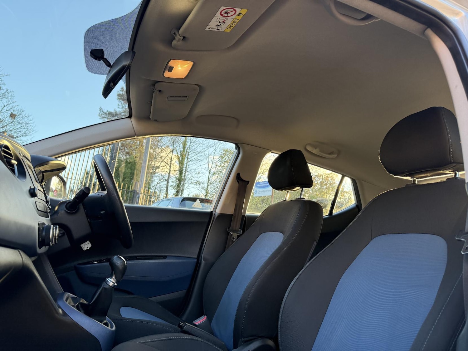 Used Hyundai i10 2014 for sale - 76637626: Photo 20