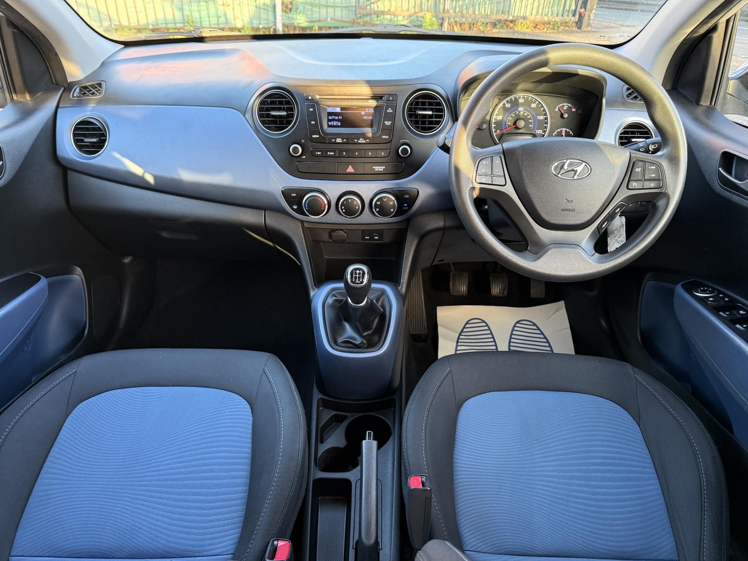 Used Hyundai i10 2014 for sale - 76637626: Photo 9