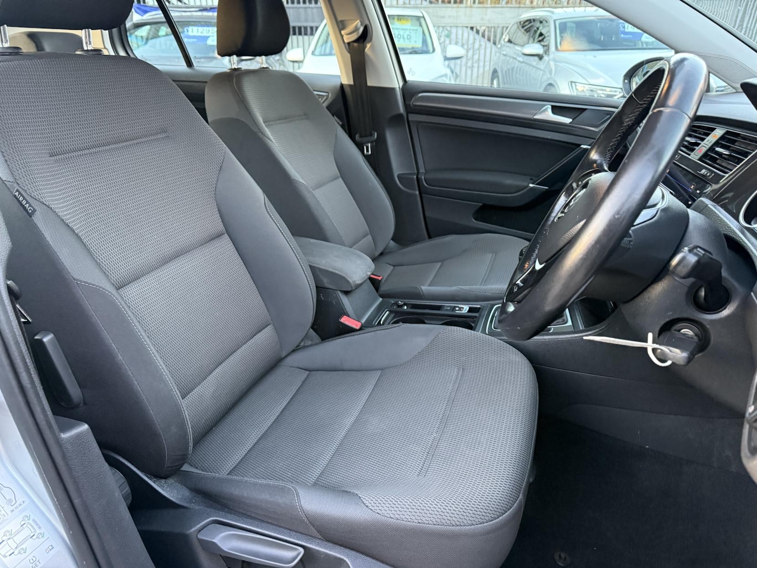 Used Volkswagen Golf 2018 for sale - 76649999: Photo 10