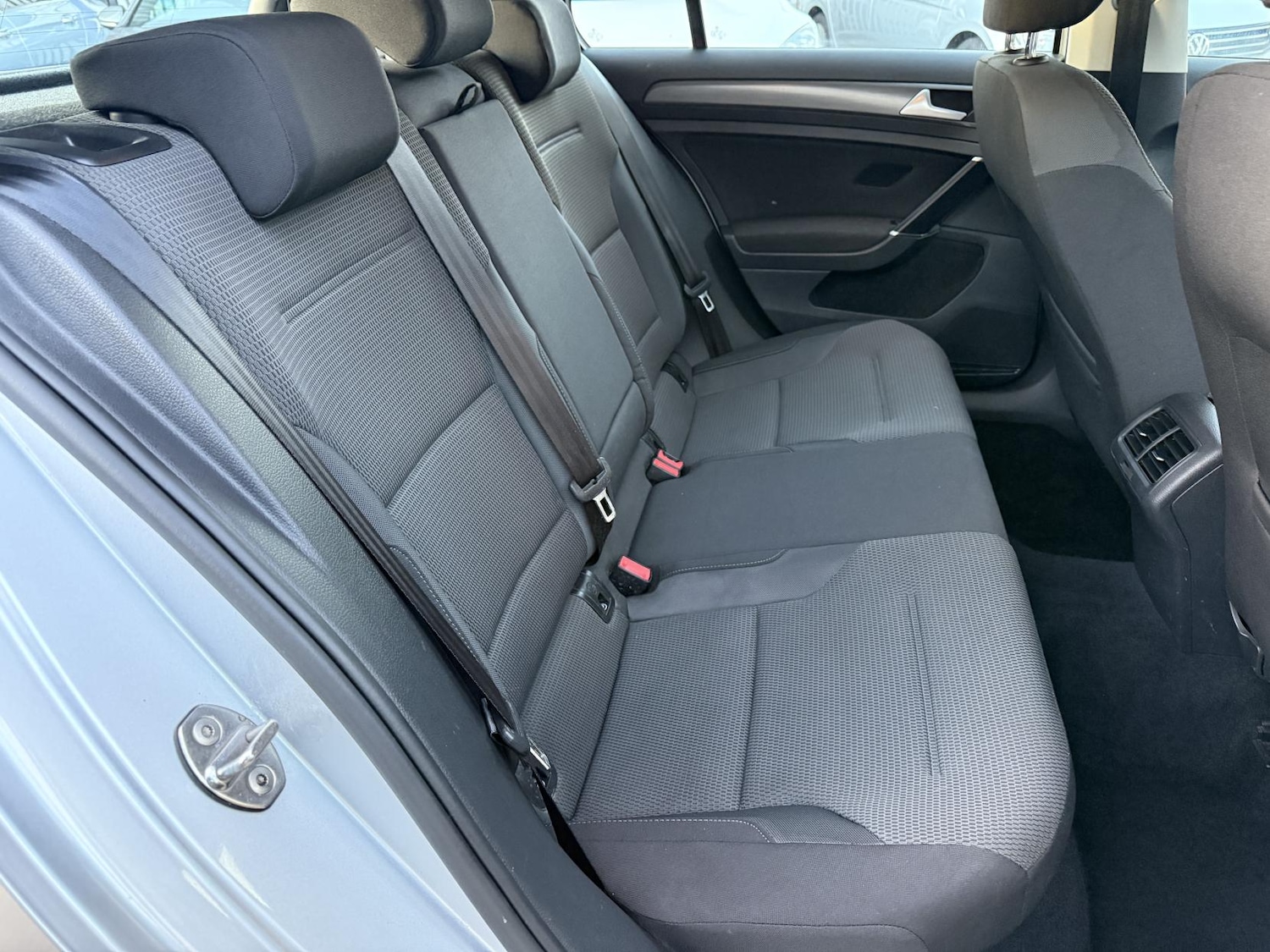 Used Volkswagen Golf 2018 for sale - 76649999: Photo 18