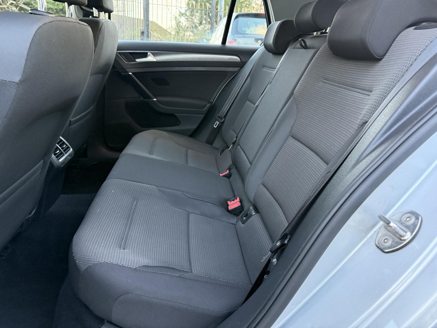 Used Volkswagen Golf 2018 for sale - 76649999: Photo 20