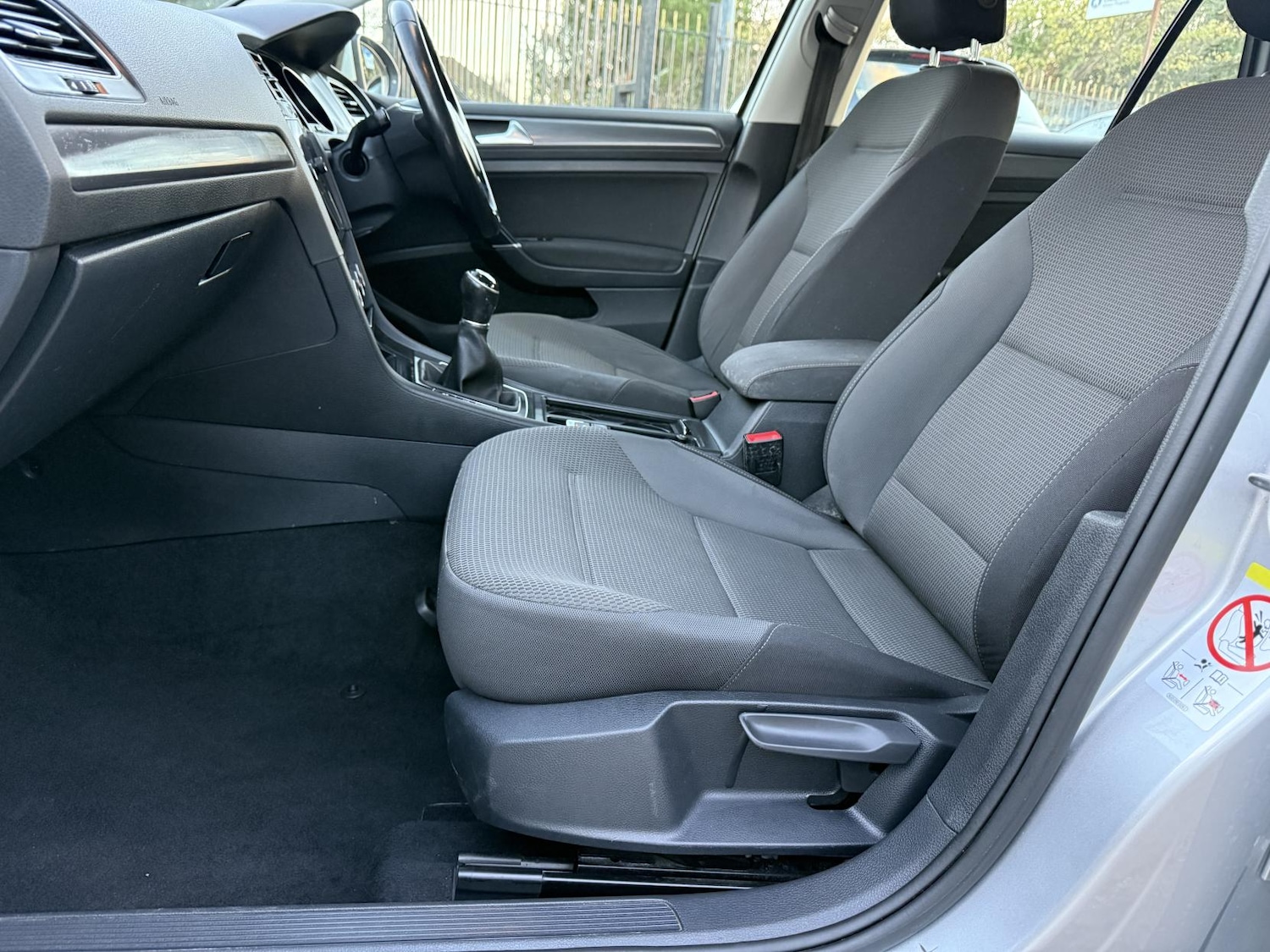 Used Volkswagen Golf 2018 for sale - 76649999: Photo 21