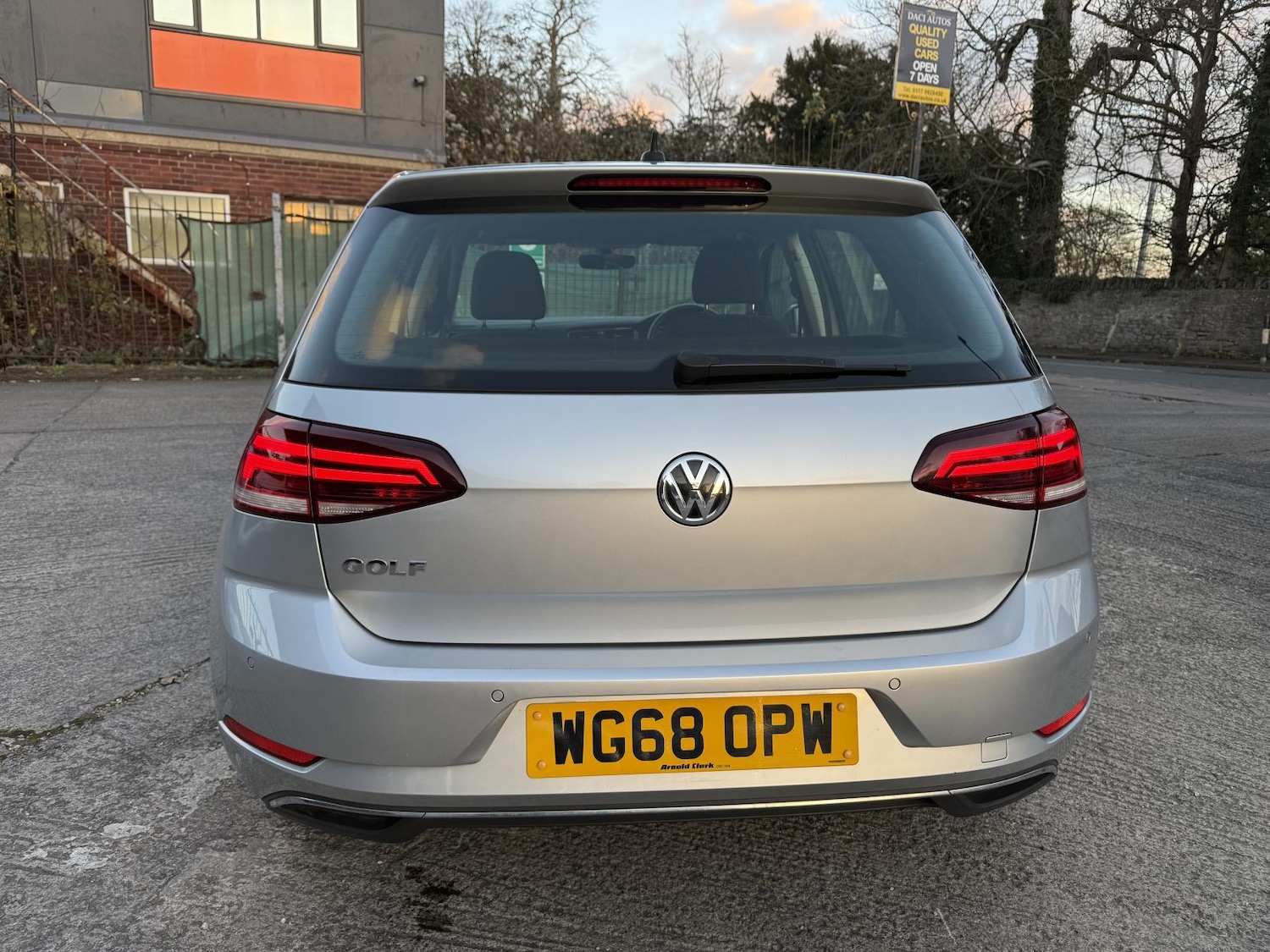 Used Volkswagen Golf 2018 for sale - 76649999: Photo 6