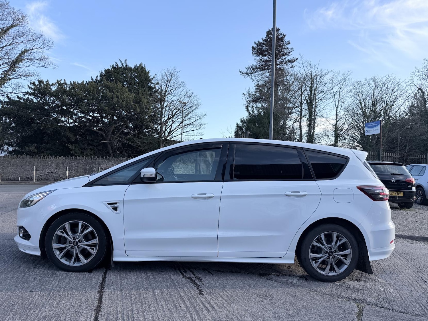 Used Ford S-Max 2018 for sale - 77704407: Photo 4