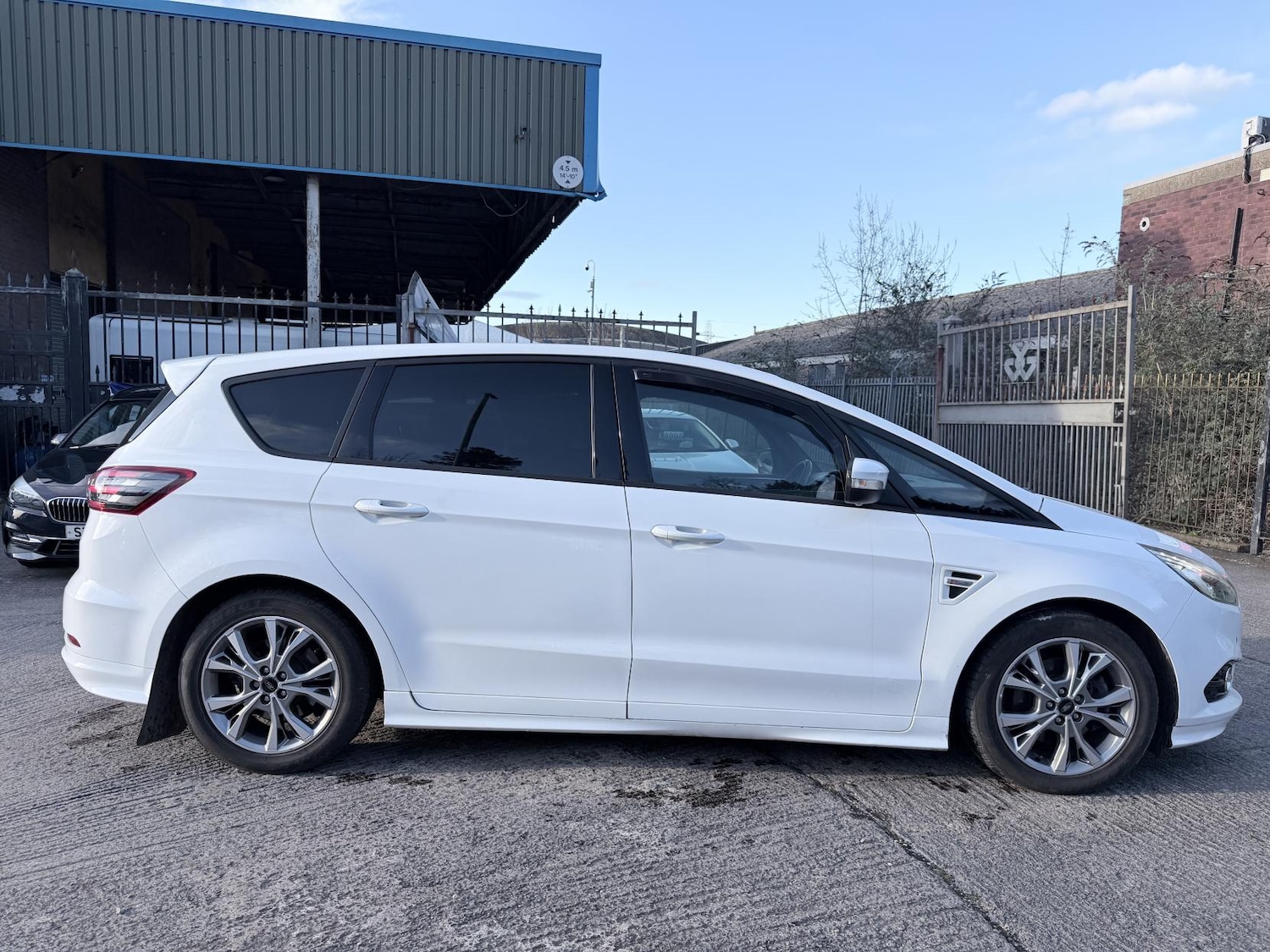 Used Ford S-Max 2018 for sale - 77704407: Photo 8