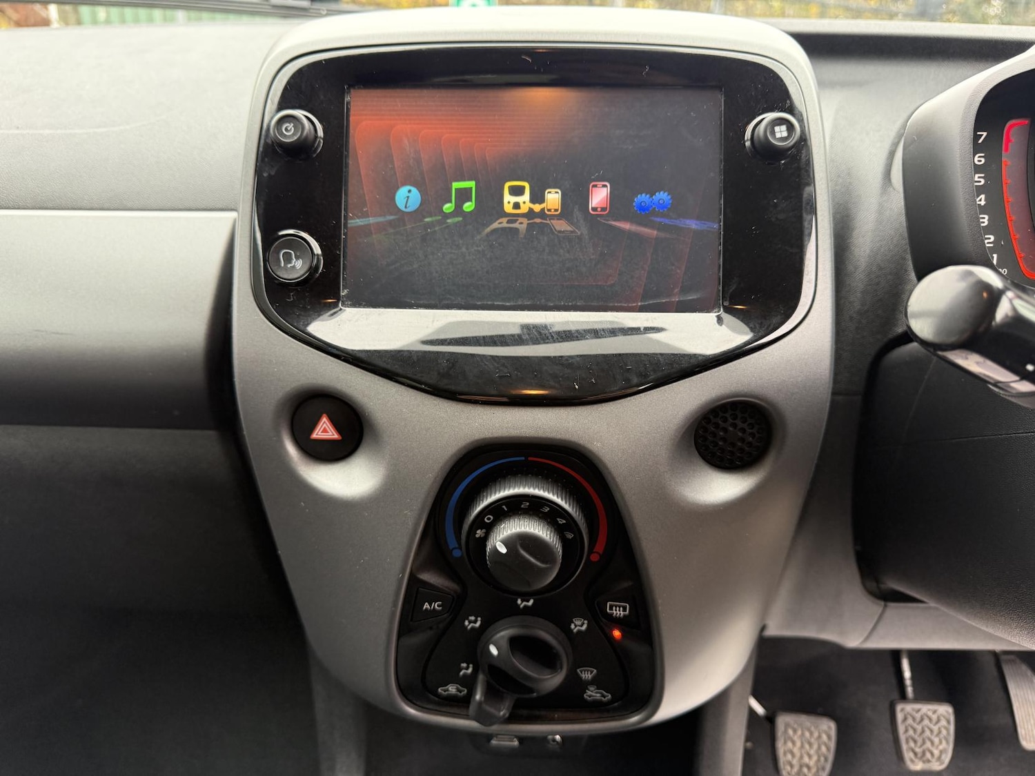 Used Toyota AYGO 2020 for sale - 76412314: Photo 13