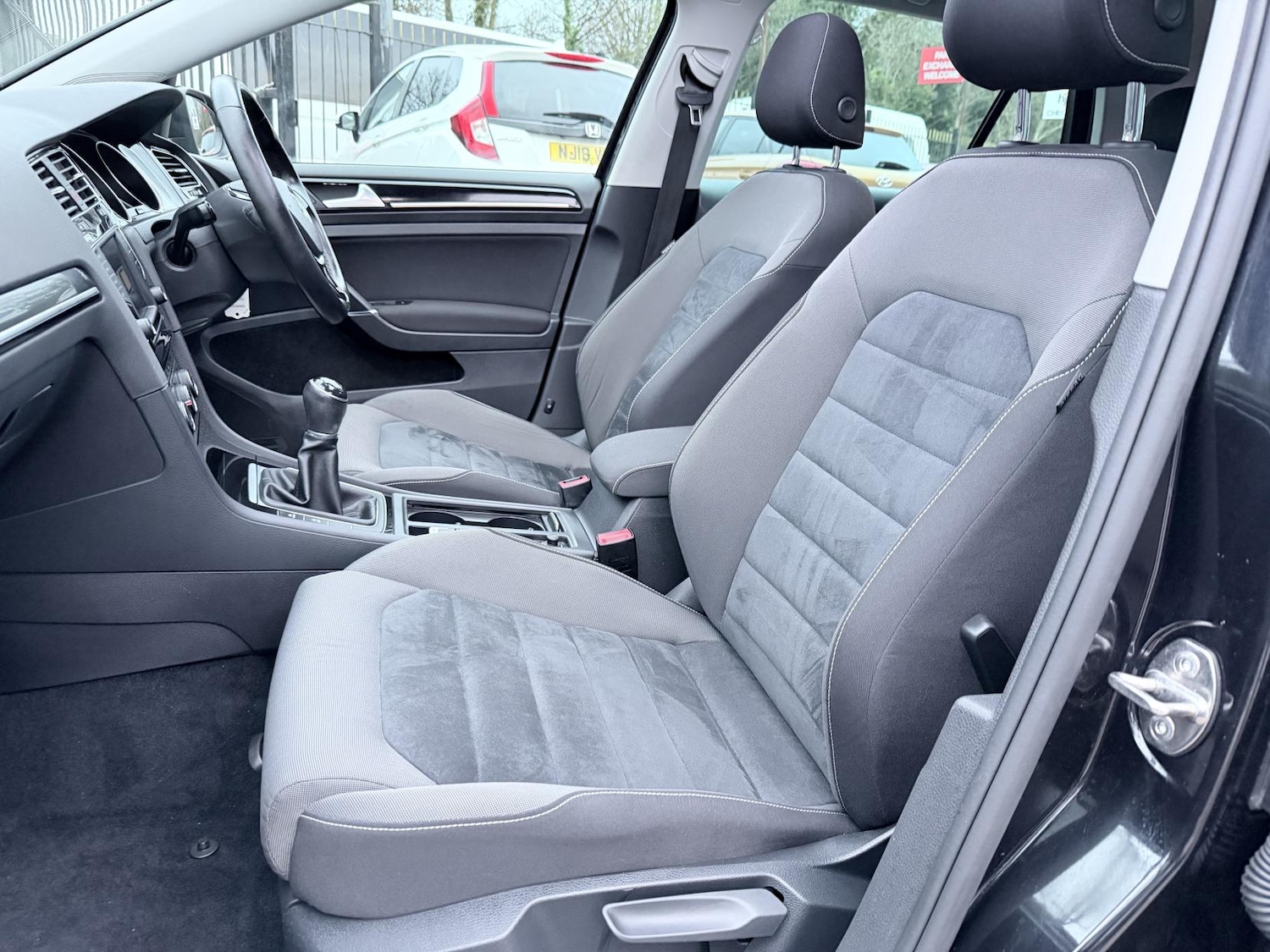 Used Volkswagen Golf 2016 for sale - 77391878: Photo 20