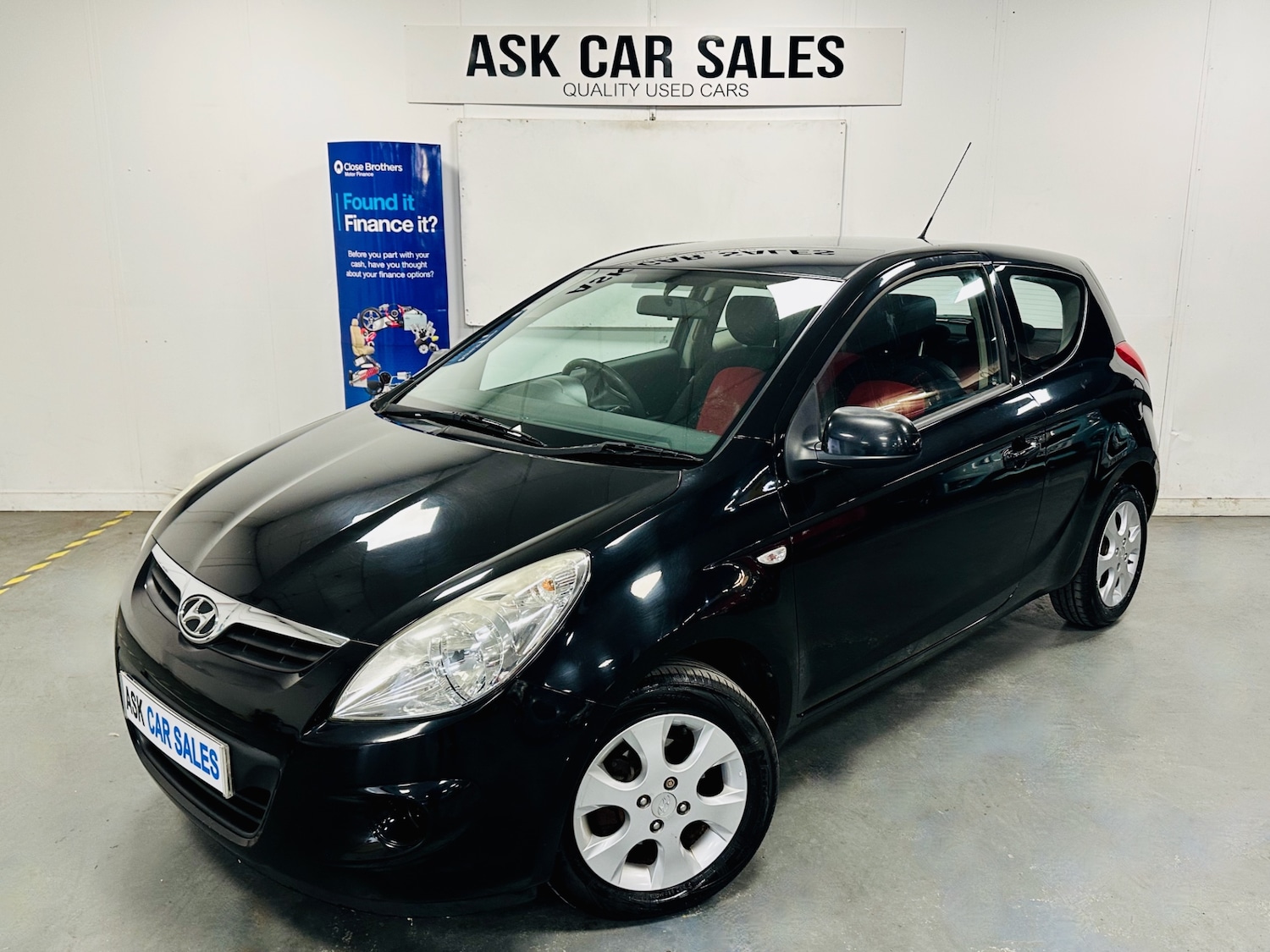Used Hyundai i20 2010 for sale - 76077514: Photo 1