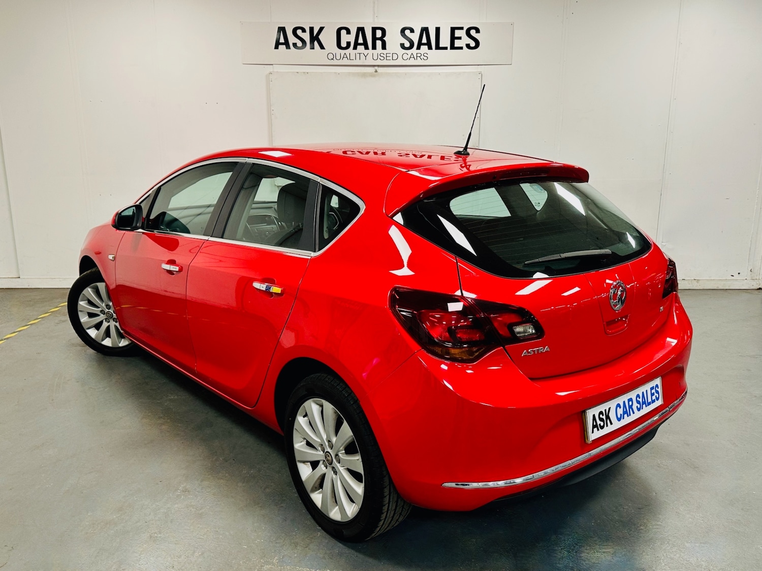 Used Vauxhall Astra 2013 for sale - 76366645: Photo 12