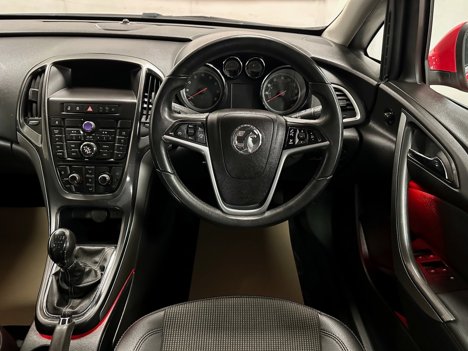 Used Vauxhall Astra 2013 for sale - 76366645: Photo 6