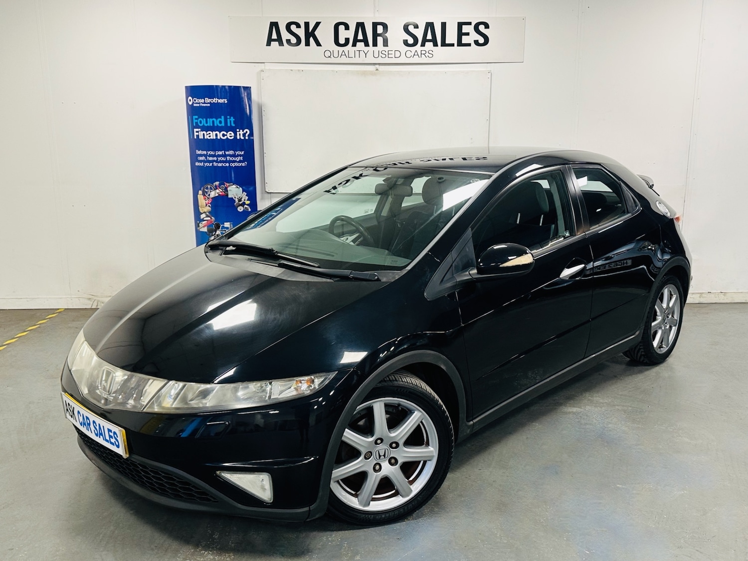 Used Honda Civic 2006 for sale - 76600047: Photo 1