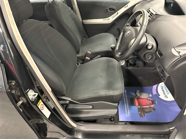 Used Toyota Yaris 2007 for sale - 74853764: Photo 7