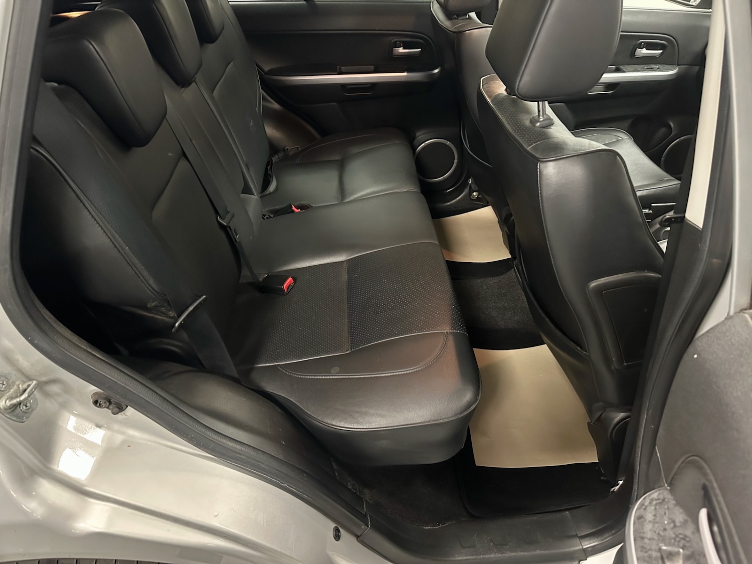 Used Suzuki Grand Vitara 2010 for sale - 76640675: Photo 5