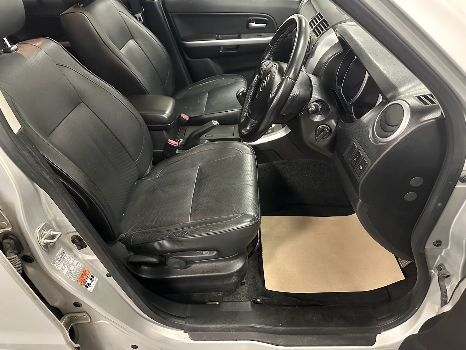 Used Suzuki Grand Vitara 2010 for sale - 76640675: Photo 7