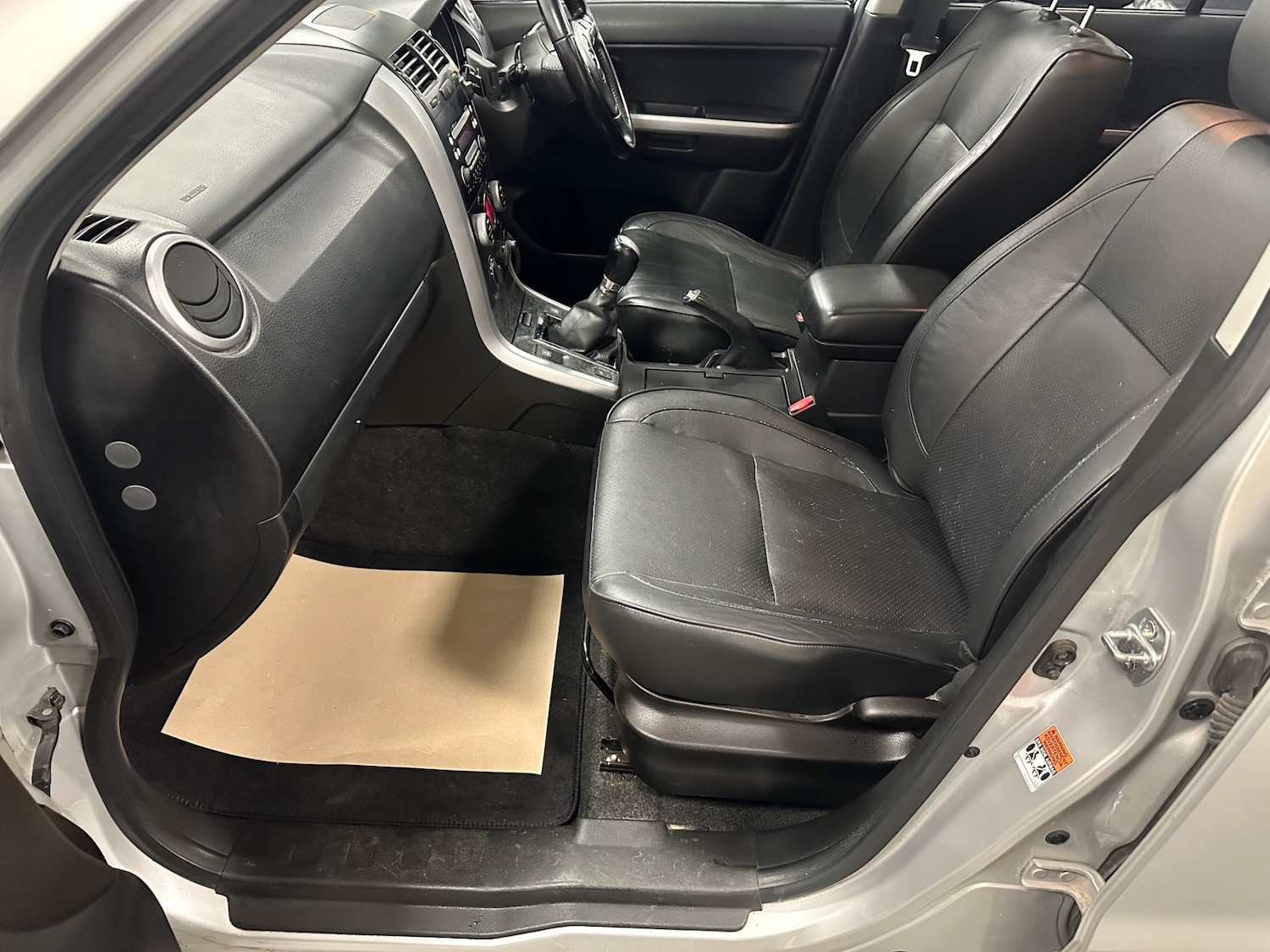 Used Suzuki Grand Vitara 2010 for sale - 76640675: Photo 9