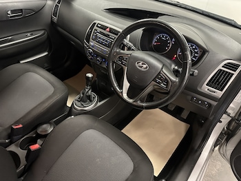 Used Hyundai i20 2012 for sale - 76508086: Photo