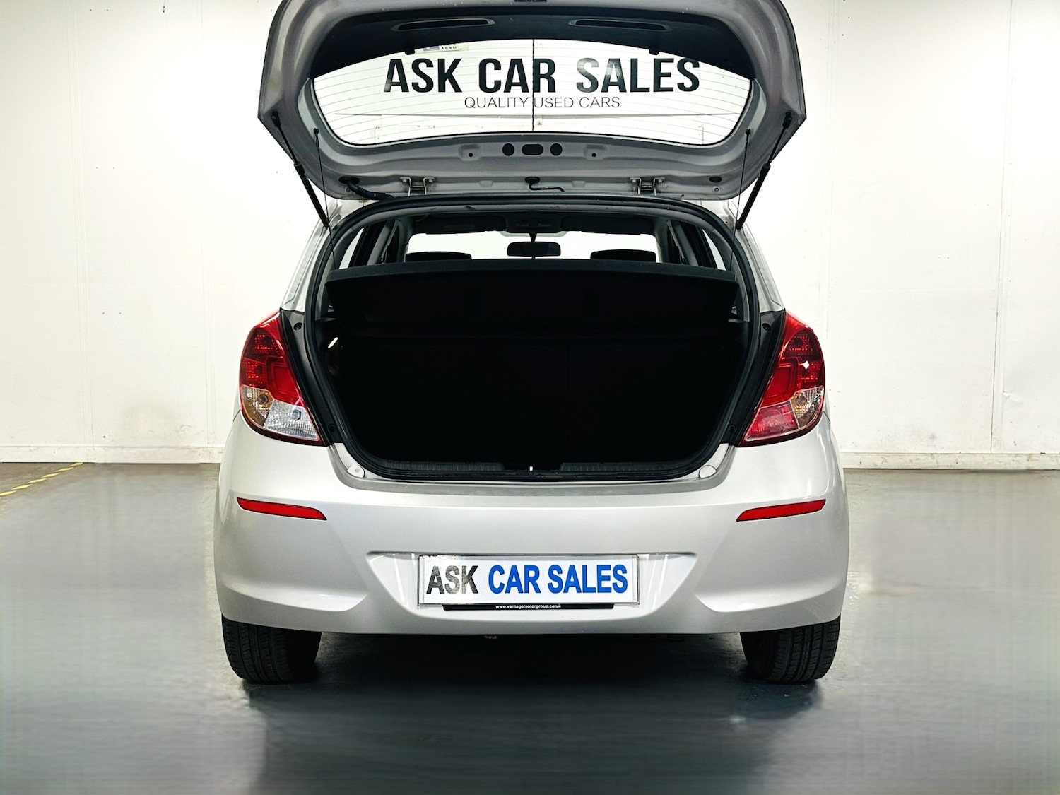 Used Hyundai i20 2012 for sale - 76508086: Photo 8