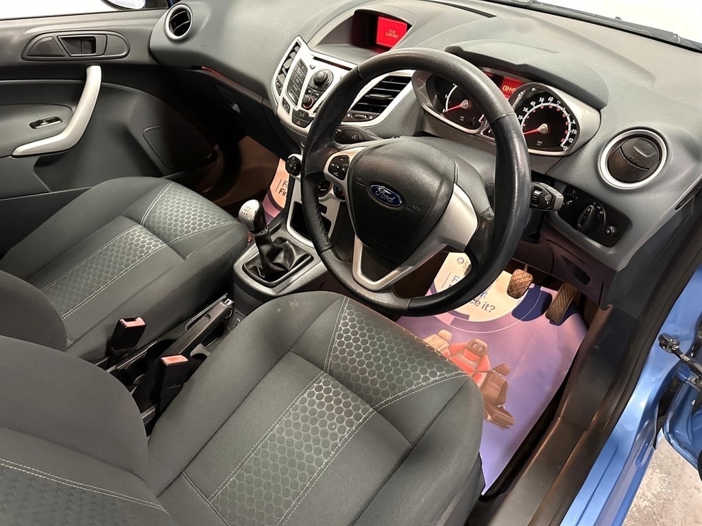 Used Ford Fiesta 2009 for sale - 76611699: Photo 4