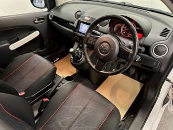 Used Mazda Mazda2 2014 for sale - 74591191: Photo