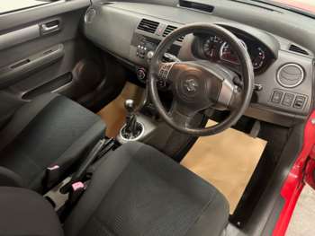 Used Suzuki Swift 2010 for sale - 75099742: Photo