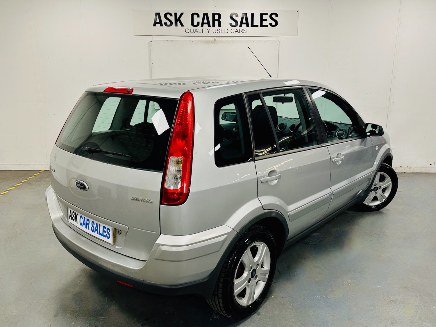 Used Ford Fusion 2010 for sale - 76627228: Photo 10