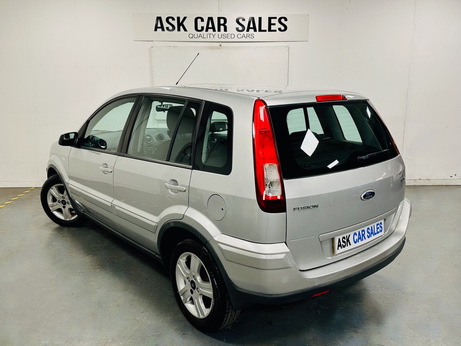 Used Ford Fusion 2010 for sale - 76627228: Photo 13