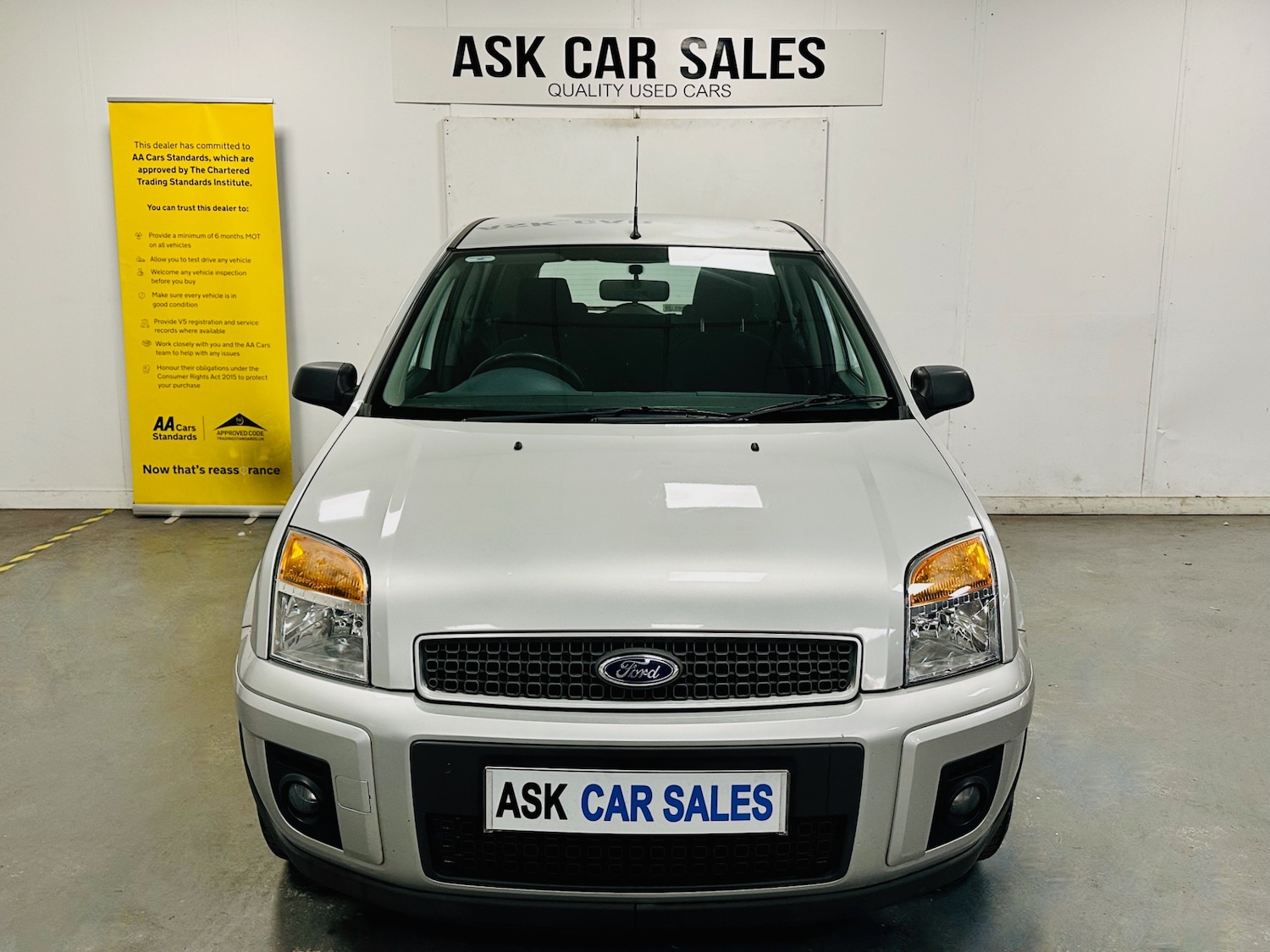 Used Ford Fusion 2010 for sale - 76627228: Photo 2