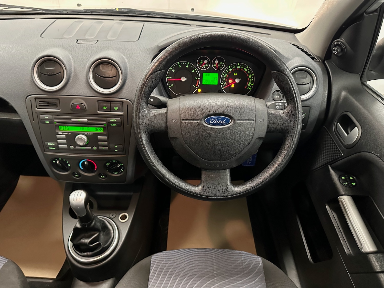 Used Ford Fusion 2010 for sale - 76627228: Photo 5