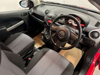 Used Mazda Mazda2 2010 for sale - 74791521: Photo