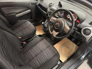 Used Mazda Mazda2 2010 for sale - 74450056: Photo