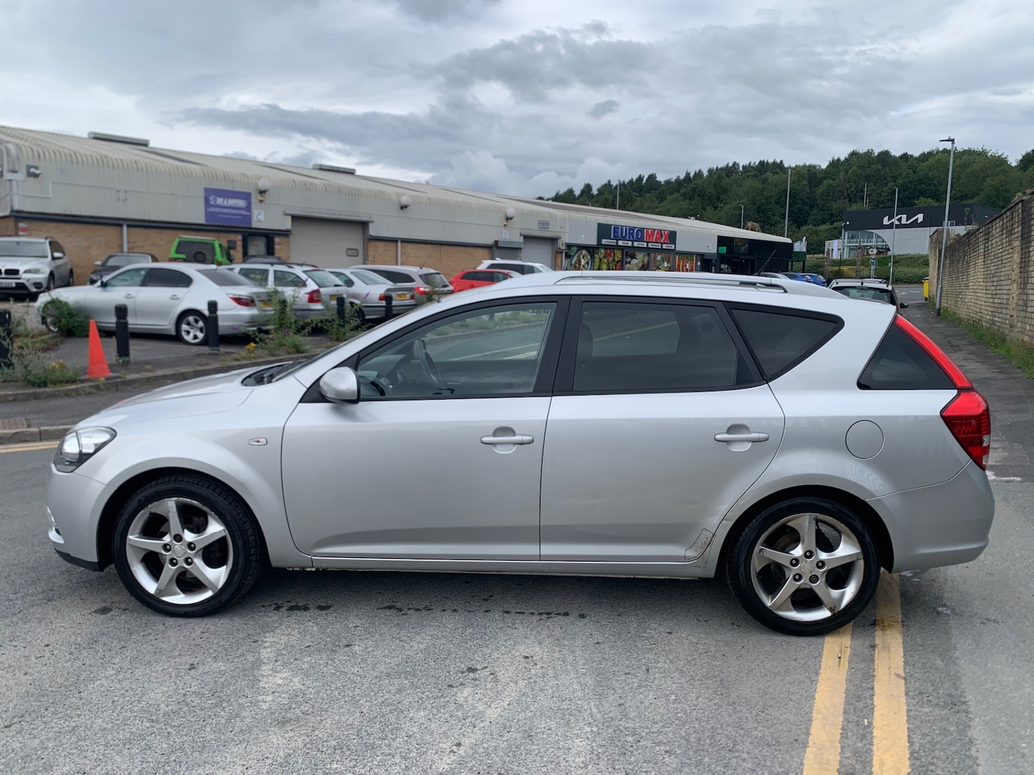 Kia Ceed 2012 (12) - 1.6 CRDi 3 5dr Auto - Image 5