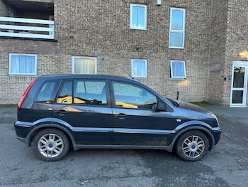 Used Ford Fusion 2006 for sale - 76687581: Photo