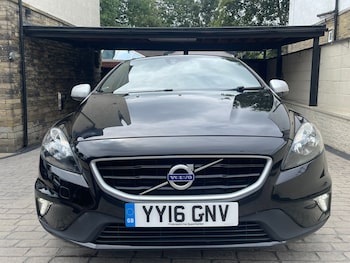 Used Volvo V40 2016 for sale - 75521437: Photo