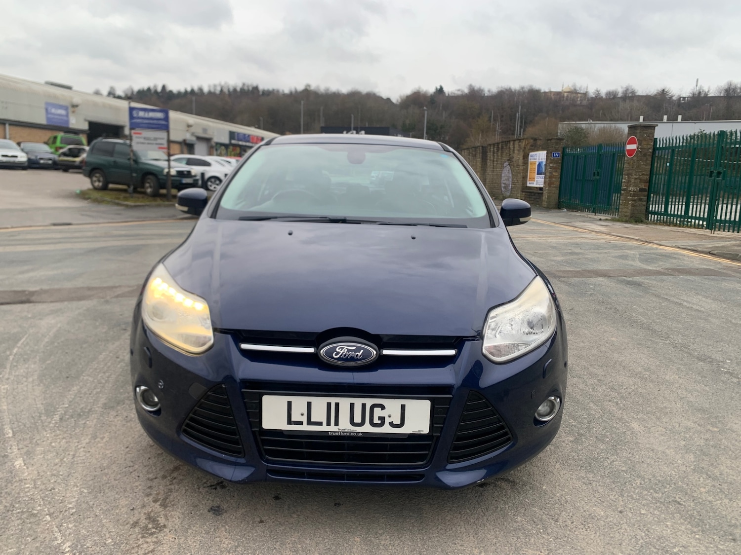 Used Ford Focus 2011 for sale - 77603793: Photo 2