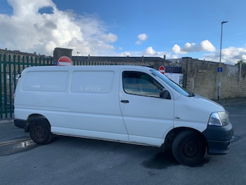 Used Toyota HiAce 2010 for sale - 76004627: Photo