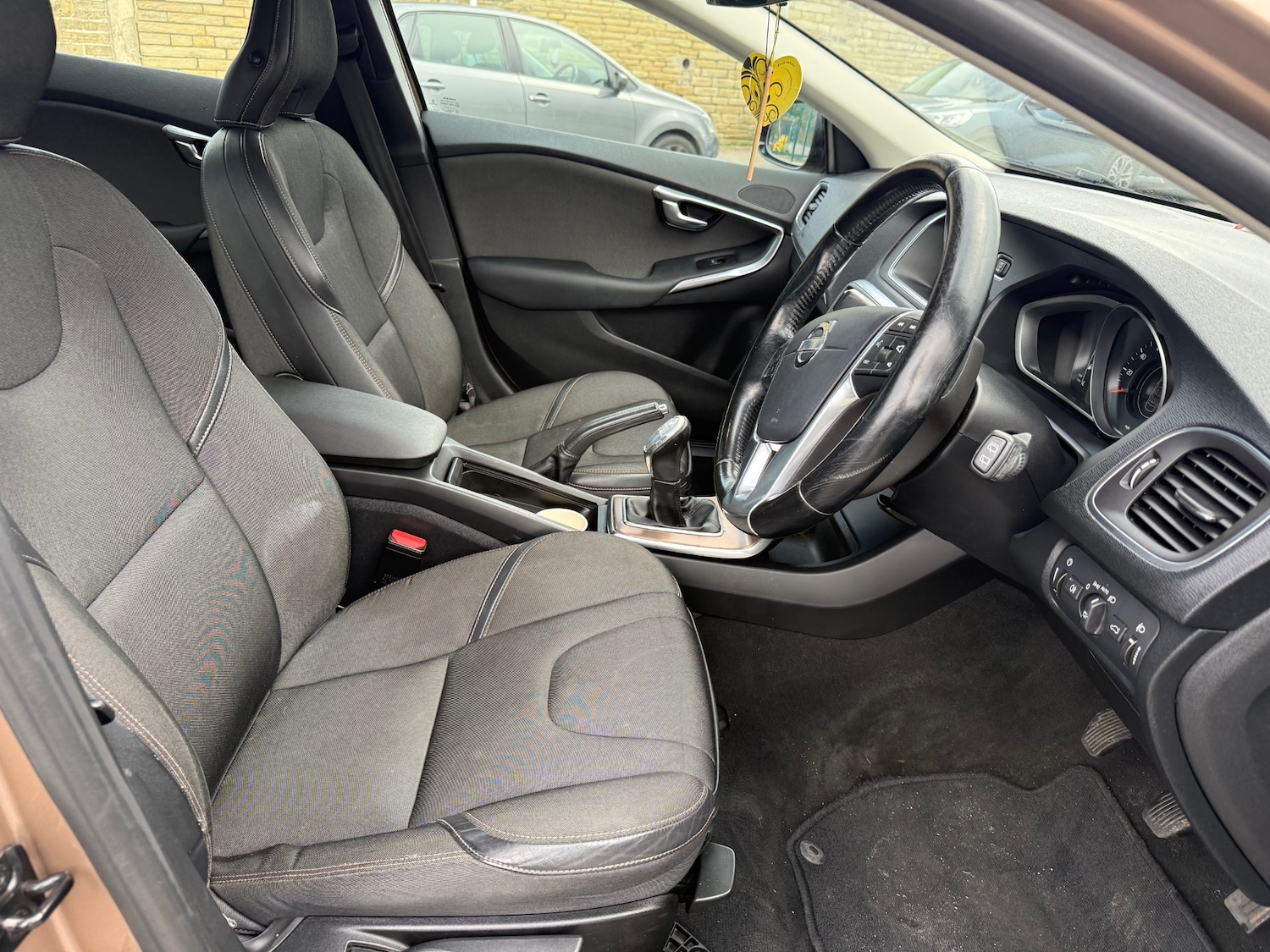 Used Volvo V40 2013 for sale - 78212103: Photo 12