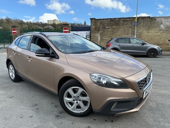 Used Volvo V40 2013 for sale - 78212103: Photo