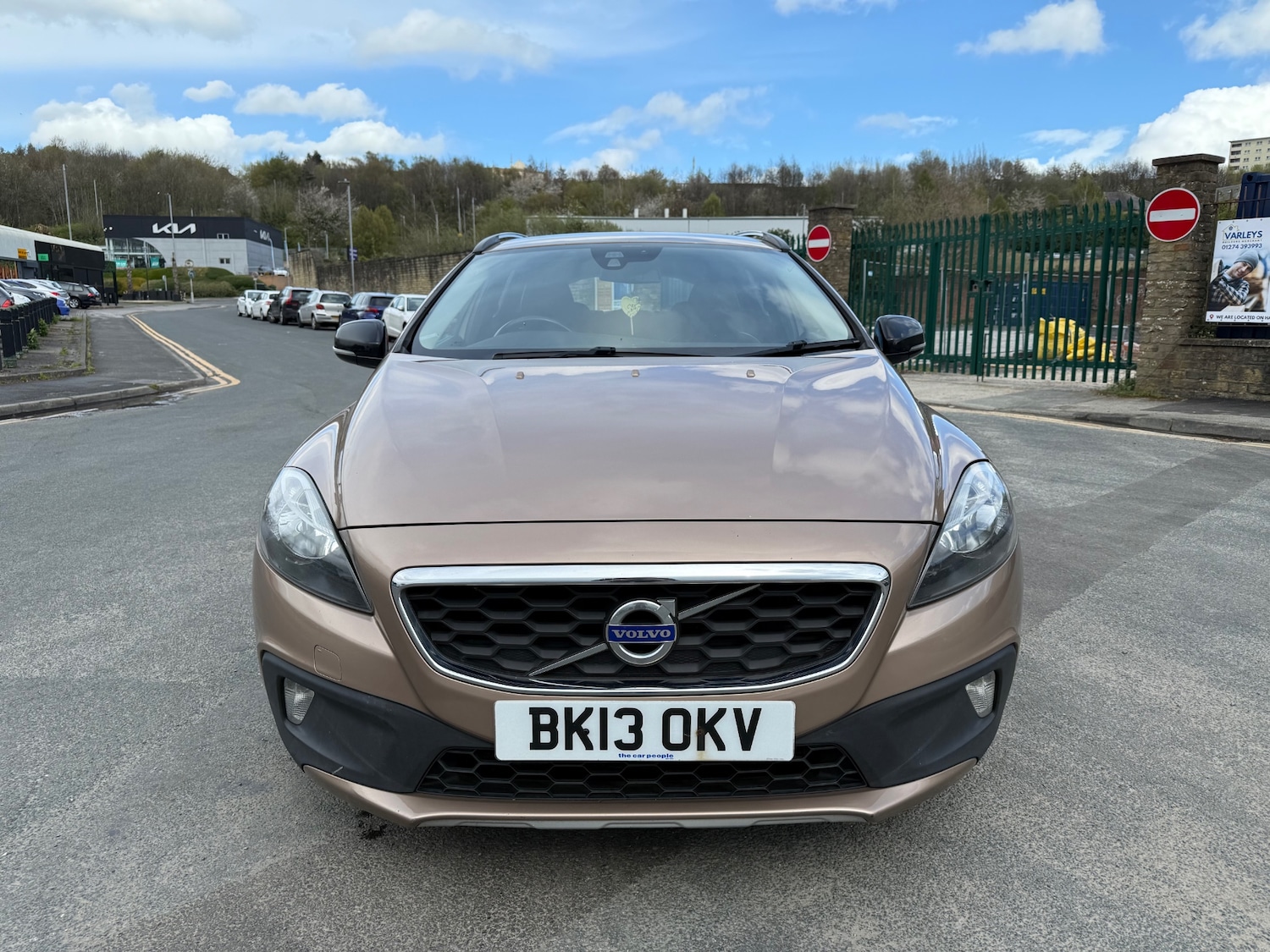 Used Volvo V40 2013 for sale - 78212103: Photo 2