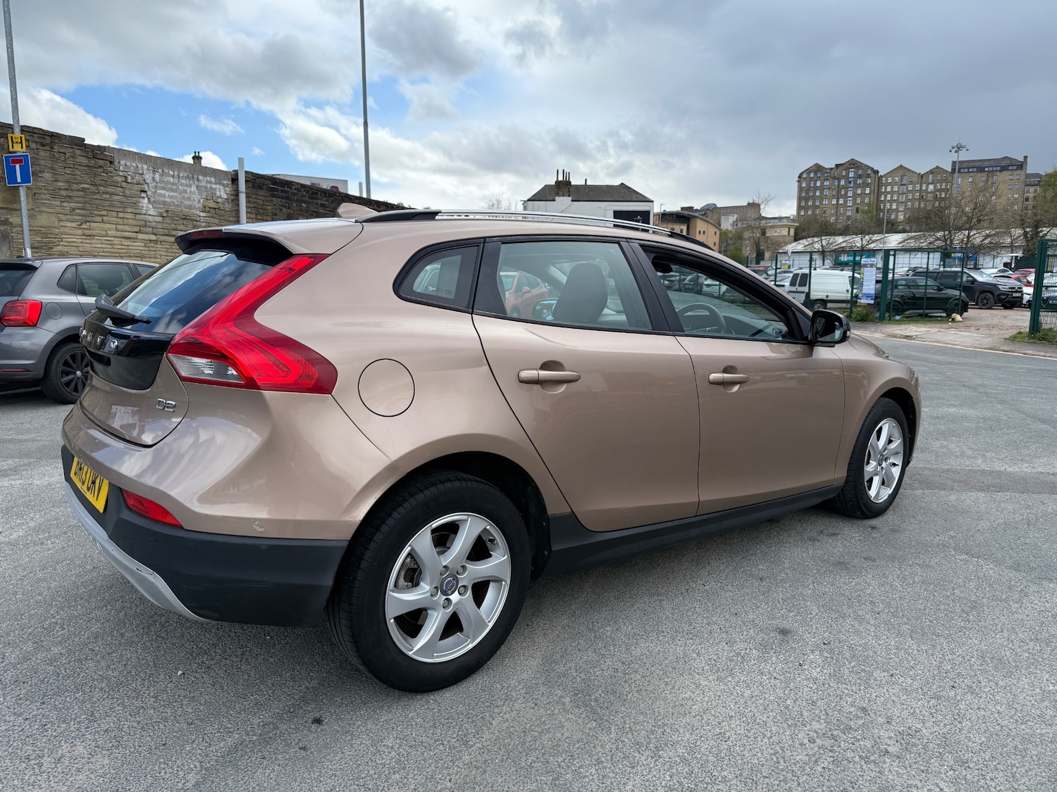 Used Volvo V40 2013 for sale - 78212103: Photo 8