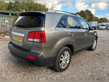 Used Kia Sorento 2010 for sale - 76520920: Photo