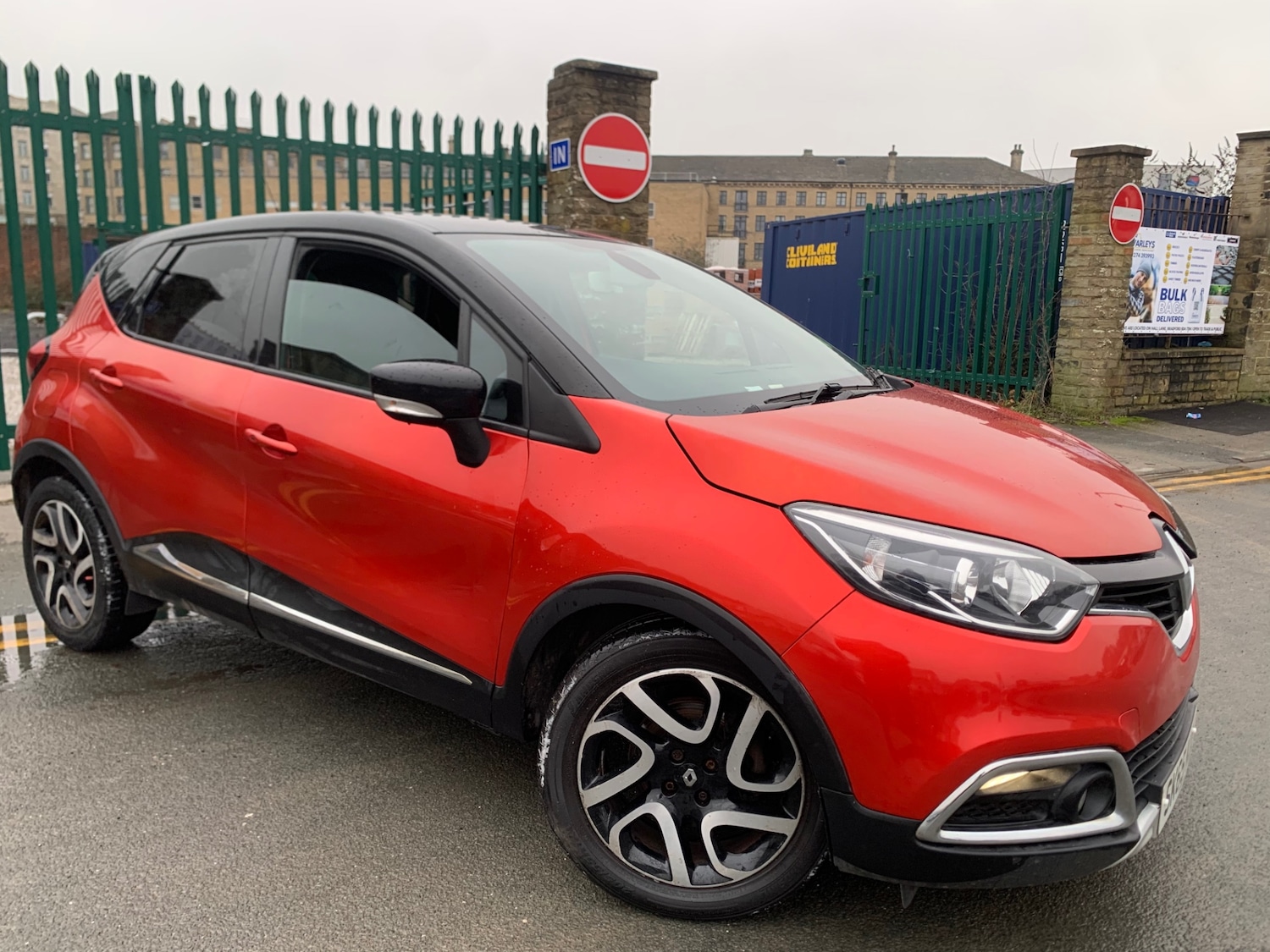 Used Renault Captur 2015 for sale - 77409275: Photo 1