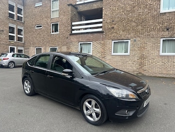 2010 (10) - 1.6 Zetec 5dr