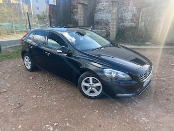 Used Volvo V40 2012 for sale - 77889359: Photo