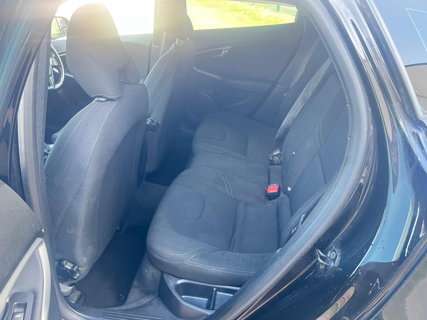 Used Volvo V40 2012 for sale - 77889359: Photo 8