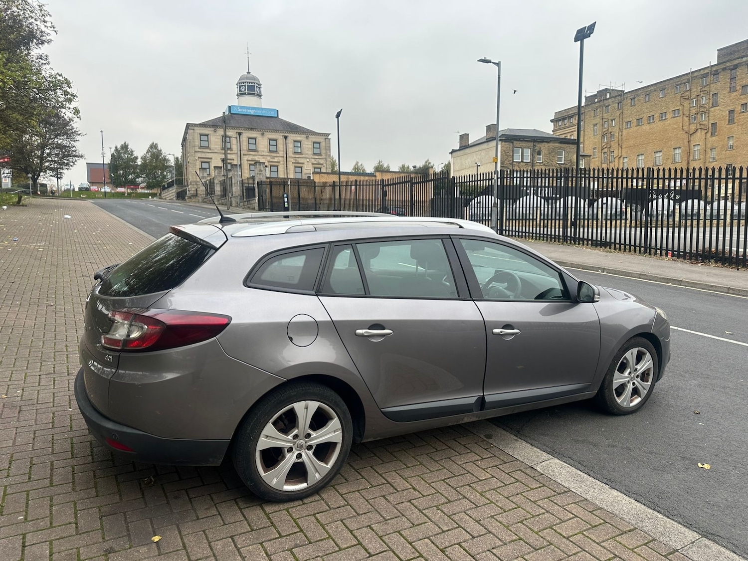 Used Renault Megane 2009 for sale - 76411469: Photo 11